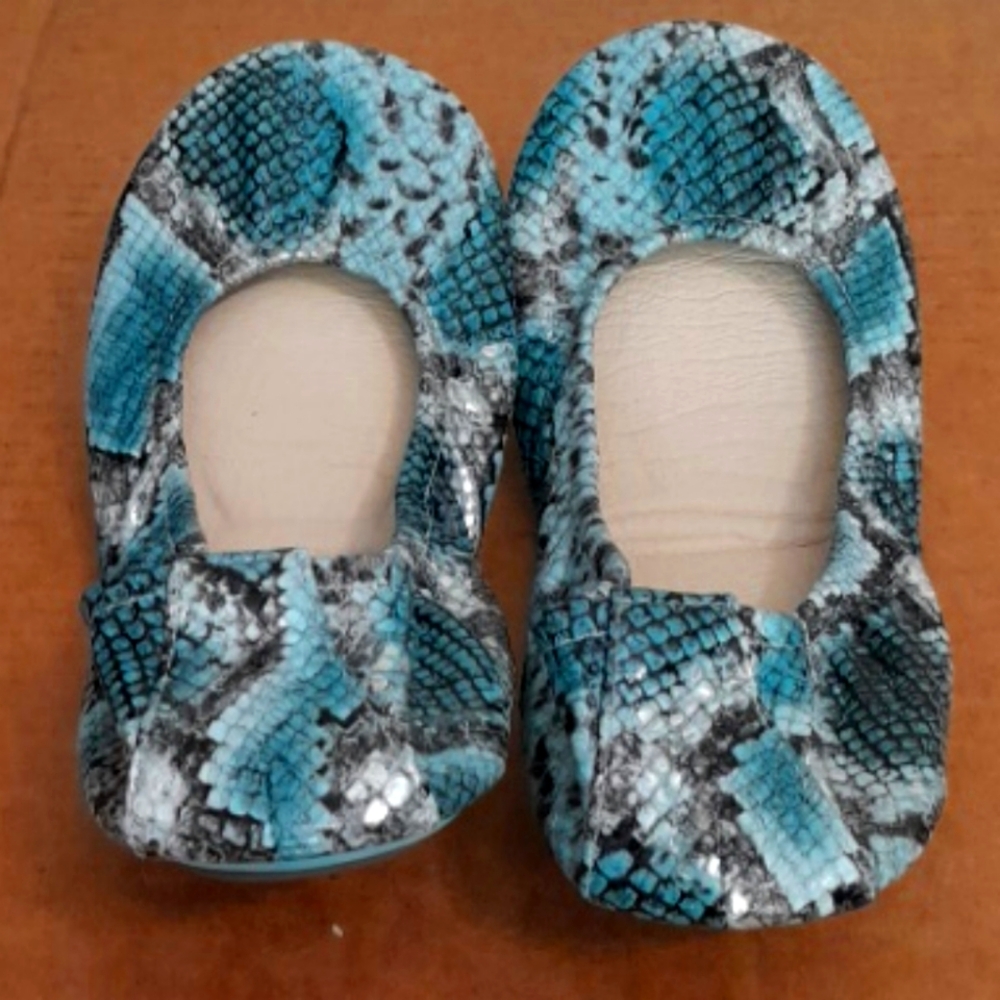 The Storehouse Flats Leather Womens 8 Metalic Animal Print